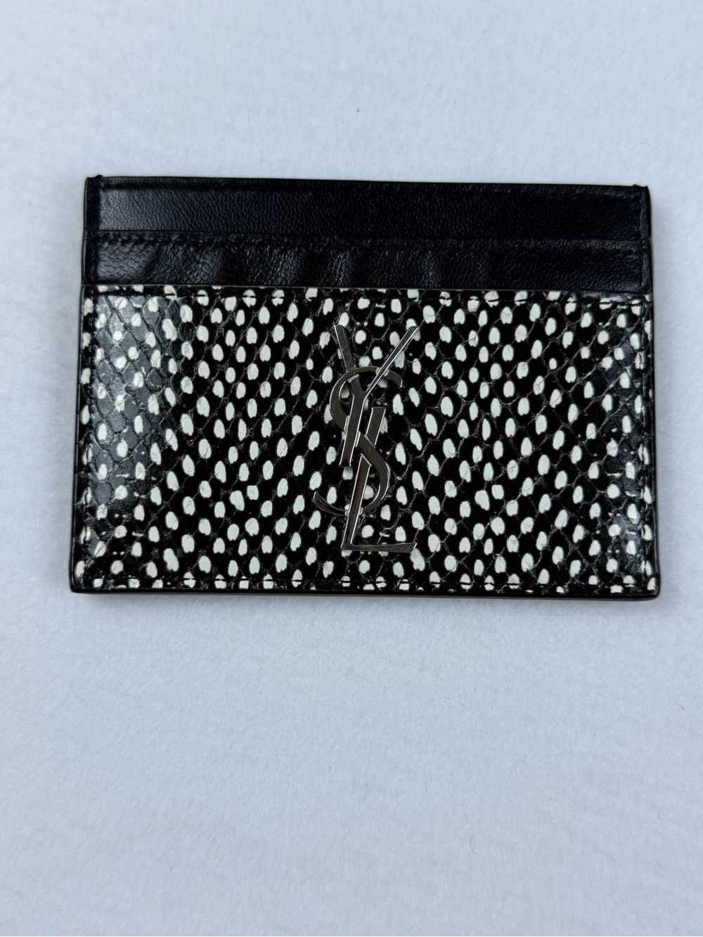 Saint Laurent Black and White Patterned Card Holder with YSL Logo - Picture 2 of 13